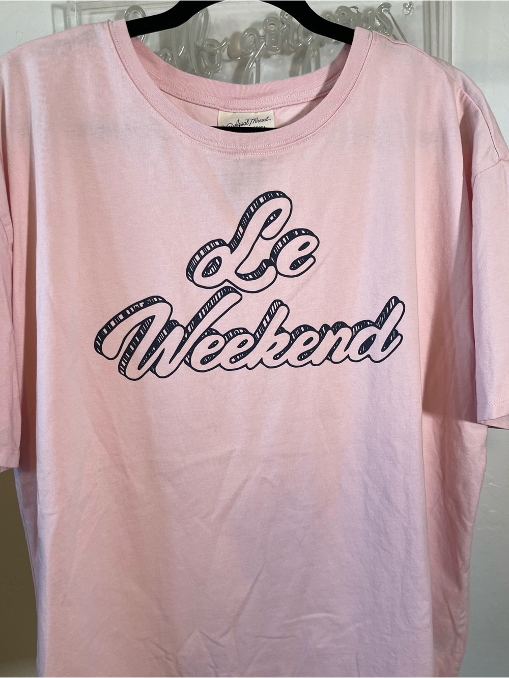 Universal Thread Pink Tee with Navy Script - Picture 2 of 5